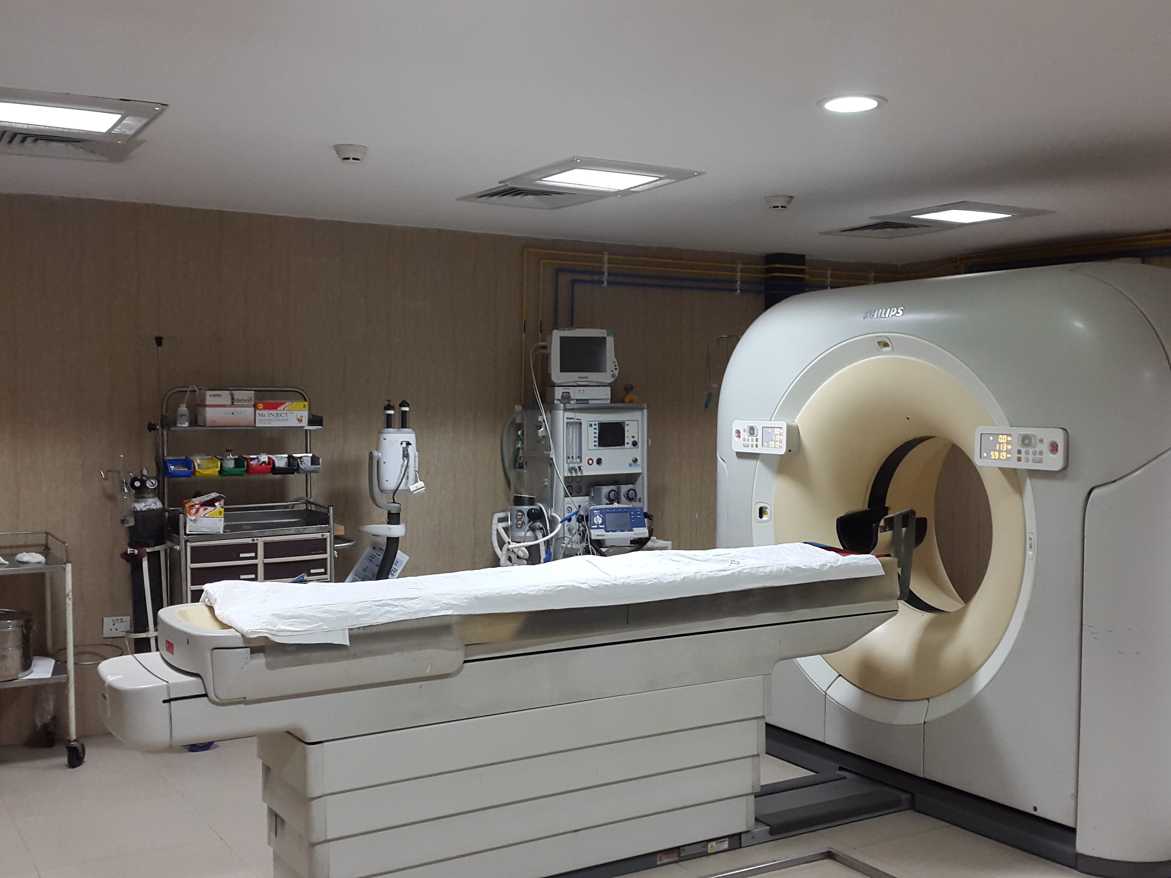 64 Slice CT Scan Machine
